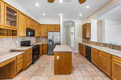 008-820 W Oriole Way001
