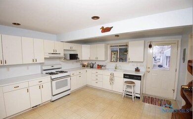 5640 310th St, Toledo, OH 43611 - photo 5