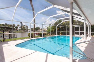 Sparkling Pool!