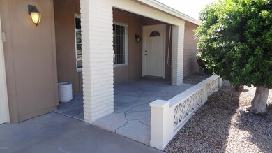 17803 N Lindgren Ave, Sun City, AZ 85373 - photo 3