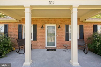 107 Sharon Dr, Winchester, VA 22602 - photo 4