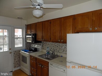 760 Fulbrook Rd, Dundalk, MD 21222 - photo 3