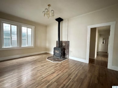 607 Nevada St, Susanville, CA 96130 - photo 5