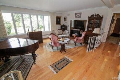 2923 Gordon St, Allentown, PA 18104 - photo 7