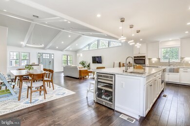 6900 Sycamore St, Falls Church, VA 22046 - photo 7