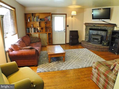 87 W Plumstead Ave, Lansdowne, PA 19050 - photo 4