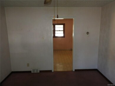 827 16th St, Niagara Falls, NY 14301 - photo 3