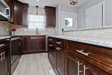 10 Waters Edge unit 10, Ludlow, MA 01056 - photo 4