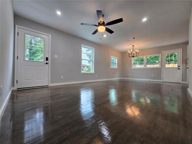 766 Longleaf Dr, Forest Park, GA 30297 - photo 4