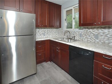 This kitchen may be small, but it packs a punch wi