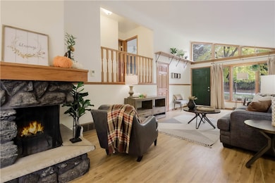 2006 Ruby Ln, Eau Claire, WI 54703 - photo 5