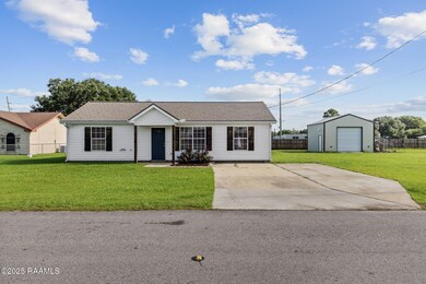 3-web-or-mls-122 B Robin Rd-3