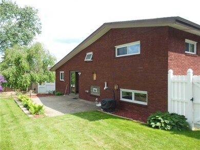 Patio/Deck. Easy Access From Diningroom To Cement 