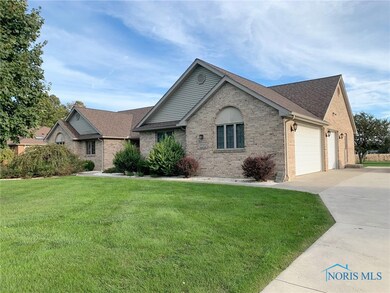 19101 W Orchard Dr, Elmore, OH 43416 - photo 2