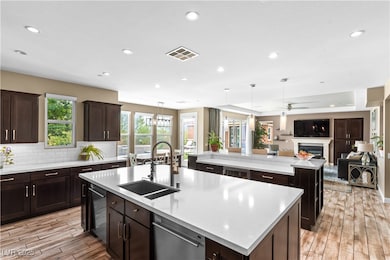 9660 W Verde Way, Las Vegas, NV 89149 - photo 6