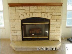 70 Lamonda Dr, Hendersonville, NC 28792 - photo 4