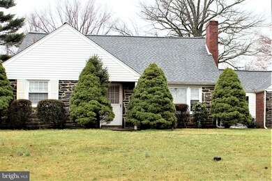 603 Morris Ln, Wallingford, PA 19086 - photo 2