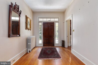 303 S Washington St, Winchester, VA 22601 - photo 4