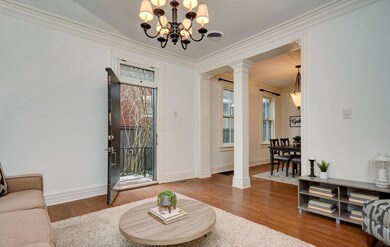 Living Room (2)