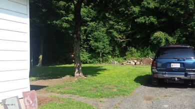 81 Daniels Terrace, Cheshire, MA 01225 - photo 4