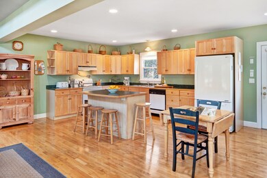 17 Thaxter Ln, Edgartown, MA 02539 - photo 7