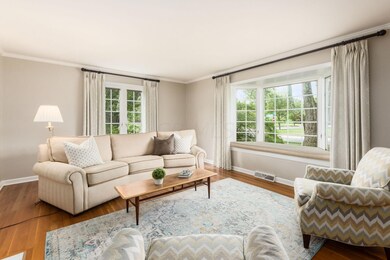 LIVING ROOM!