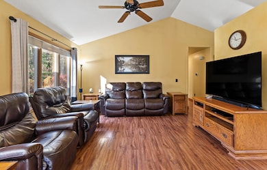 423 Fernwood Ln, Muskegon, MI 49442 - photo 6