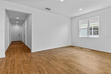 1126 Olivine Ave, Dundee, FL 33838 - photo 3