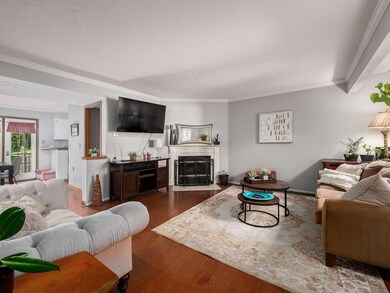 GREAT ROOM W/WOOD BURNING FIREPLACE!