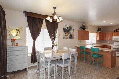 Dining Room (2)