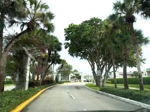 946 Flanders T unit 946 T, Delray Beach, FL 33484 - photo 2