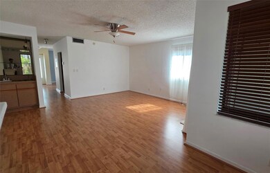 817 SE 12th Ct unit 1, Fort Lauderdale, FL 33316 - photo 3