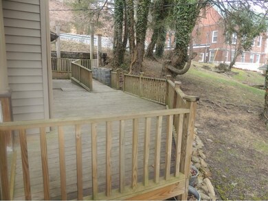 Porch wraps around side