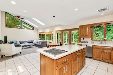 58 Arch St, Riverside, CT 06878 - photo 6