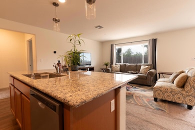 1558 Monte Vista Ave, Madera, CA 93637 - photo 5