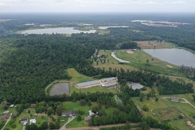 18500 Trails End Rd, Conroe, TX 77385 - photo 5