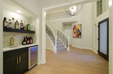 Virtually stage entry area