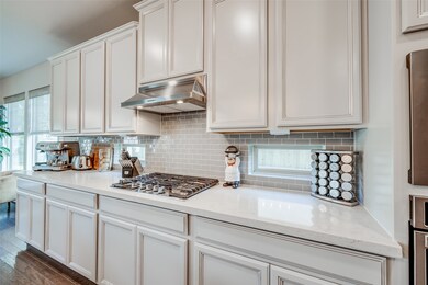 32072 Autumn Orchard Ln, Shenandoah, TX 77385 - photo 6