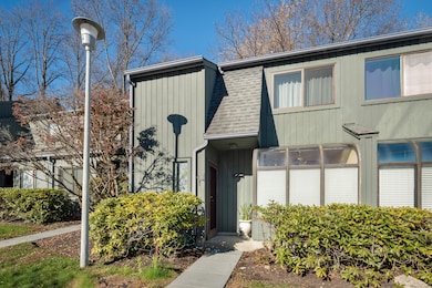 123 Old Belden Hill Rd unit 15, Norwalk, CT 06850 - photo 2