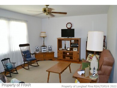 1434 Berkshire Rd, Fayetteville, NC 28304 - photo 3