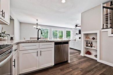 62 Overton Dr, Bella Vista, AR 72714 - photo 6