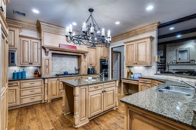 343 Hobson Ln, Denton, TX 76205 - photo 7