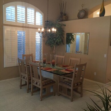 Dining Horseshoe