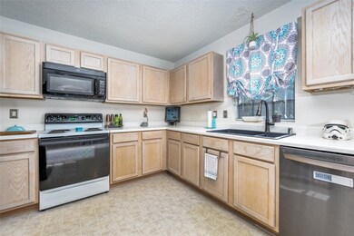 8405 Mild Creek Ln, Denton, TX 76210 - photo 7