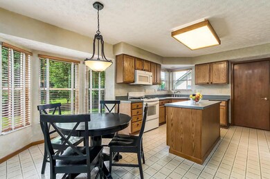 Kitchen/Eating space