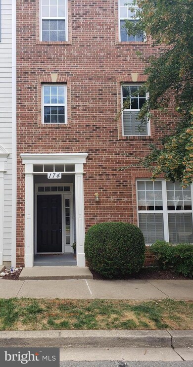 174A Chevy Chase St unit A, Gaithersburg, MD 20878 - photo 2