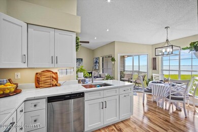 Combine Kitchen Dining