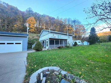 4811 Lynn Hollow Ln, Potosi, WI 53820 - photo 2