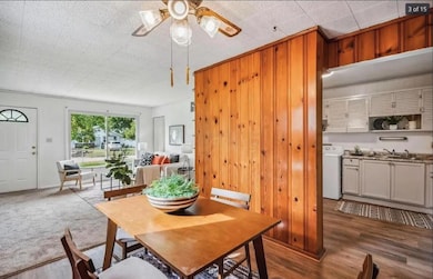 1644 Eastbrook Dr S, Columbus, OH 43223 - photo 3