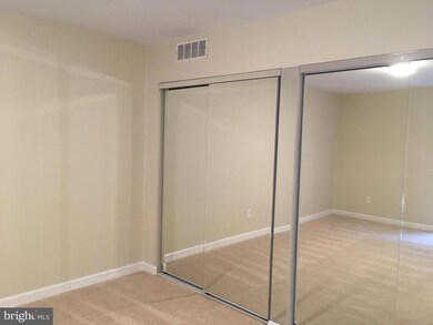 6147 Leesburg Pike unit 108, Falls Church, VA 22041 - photo 6